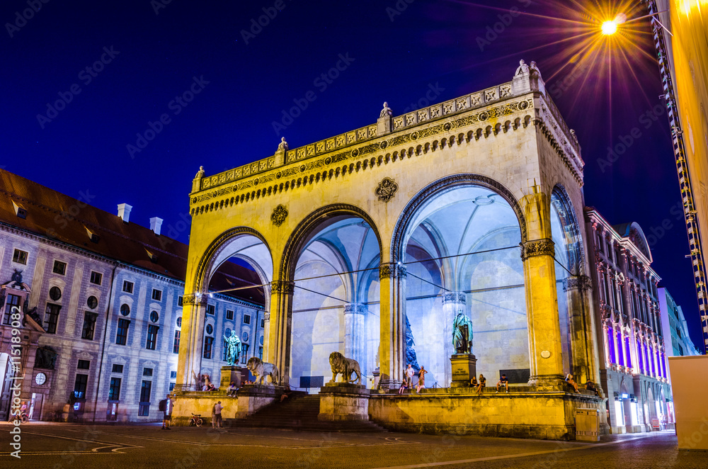 Fototapeta premium Odeonplatz and Feldherrnhalle in the Evening, Munich, Bavaria, Germany