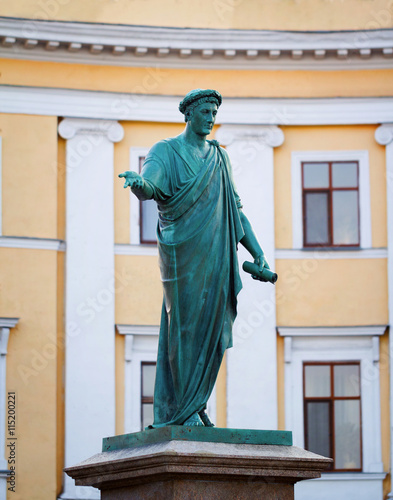 Statue of Cardinal Richelieu photo