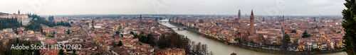 Panorama di Verona © lucachiappori