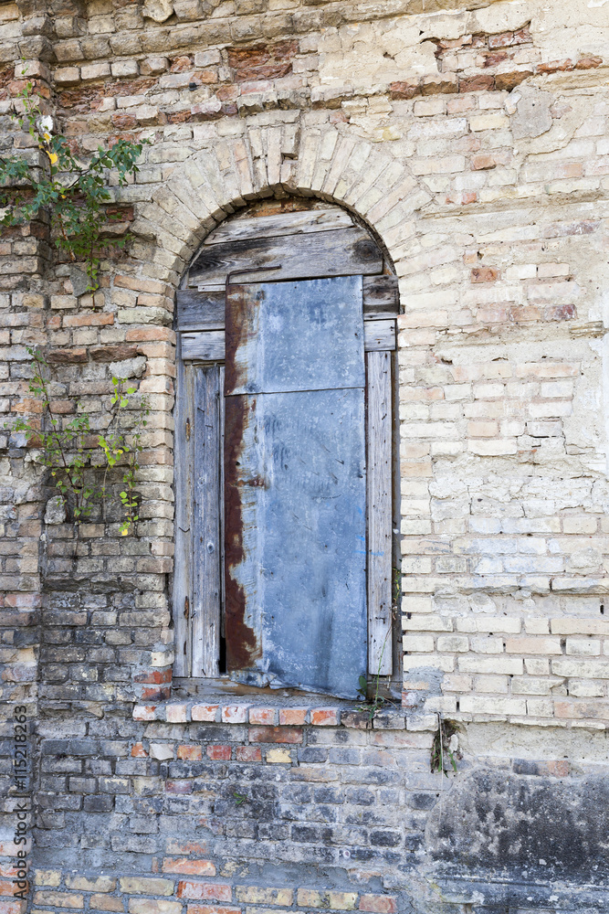 old crumbling building