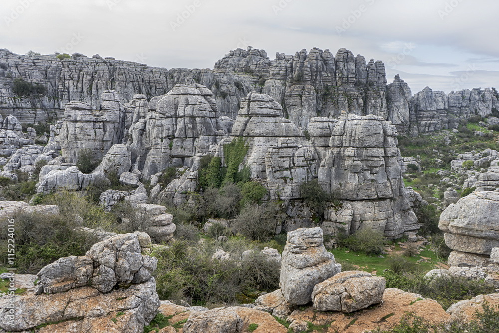 Rutas de senderismo en Andalucía, el torcal de Antequera en la provincia de Málaga Rutas de senderismo en Andalucía, el torcal de Antequera en la provincia de Málaga