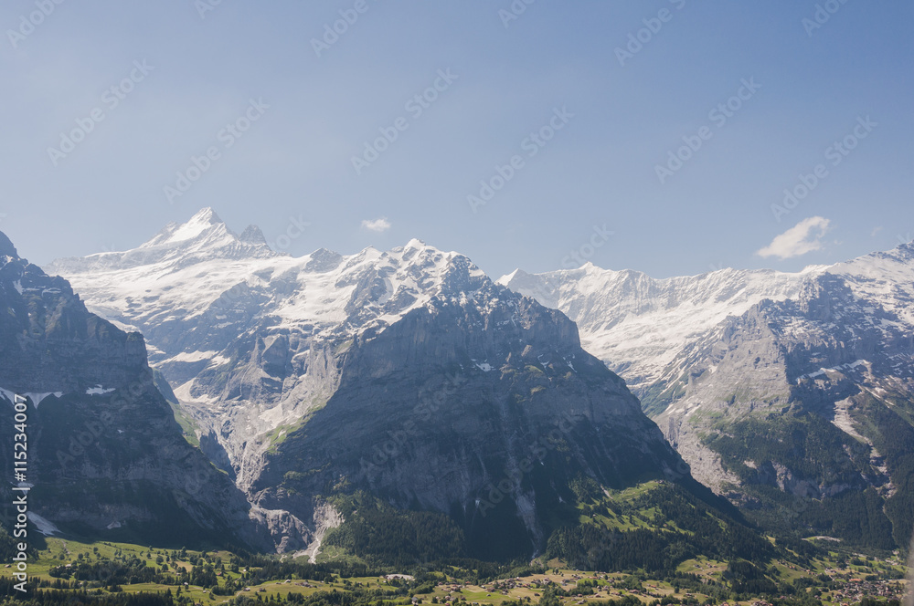 Grindelwald, Dorf, Berner Oberland, Schreckhorn, Grindelwaldgletscher, Gletscherschlucht, Eiger, Eigernordwand, Alpen, Schweizer Berge, Wanderferien, Sommer, Schweiz