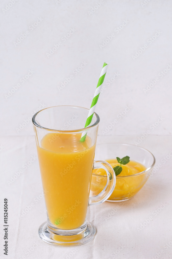Fresh mango smoothie Fresh mango smoothie