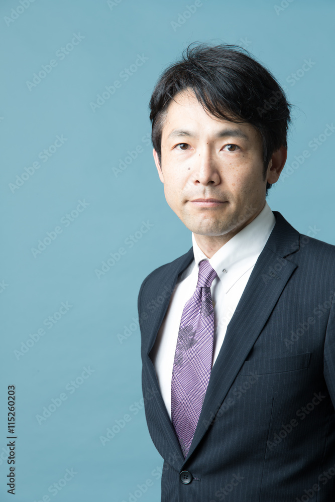 ビジネスポートレート・ブルーバック ビジネスポートレート・ブルーバック