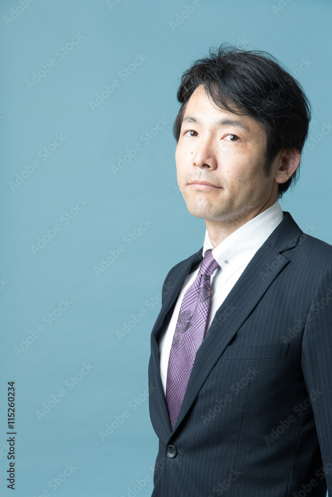 ビジネスポートレート・ブルーバック ビジネスポートレート・ブルーバック