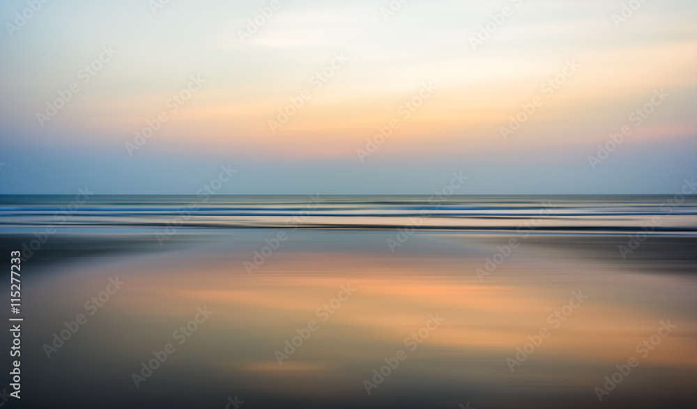 Fototapeta premium Wide ocean horizon sunset blur motion abstraction
