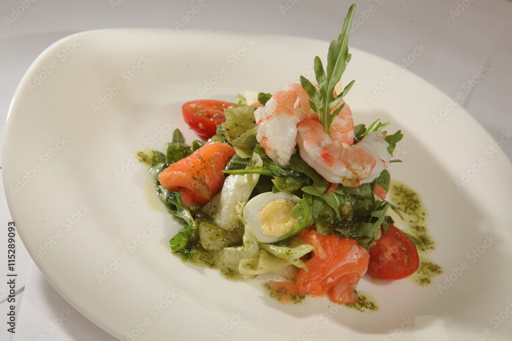 Salad with Arugula and shrimp Salad with Arugula and shrimp