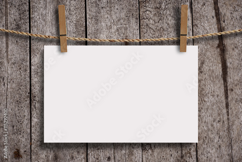 Note paper with wood clip