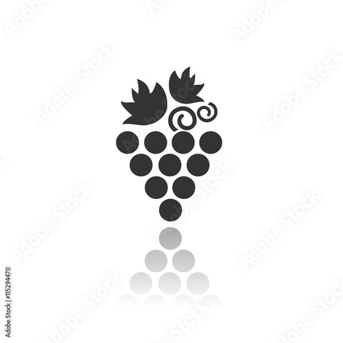 Icono de racimo de uvas sobre fondo blanco