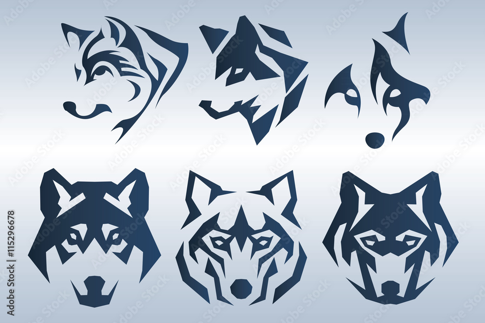 Fototapeta premium Ilustracja logo głowy ciemnoniebieskiego wilka na niebieskim tle