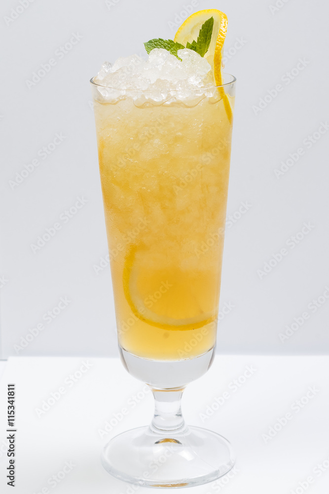 refreshing lemonade pear apple refreshing lemonade pear apple
