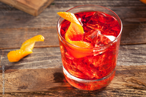Fotografie Homemade Boozy Negroni Cocktail