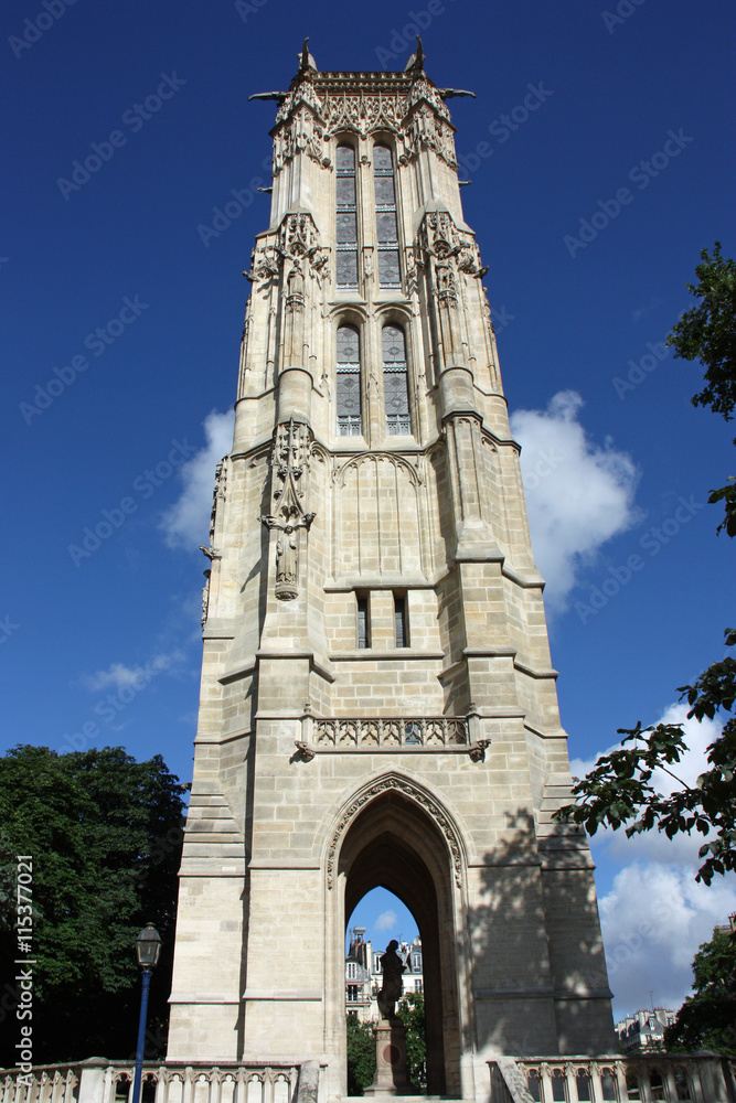 La tour Saint-Jacques à Paris, France