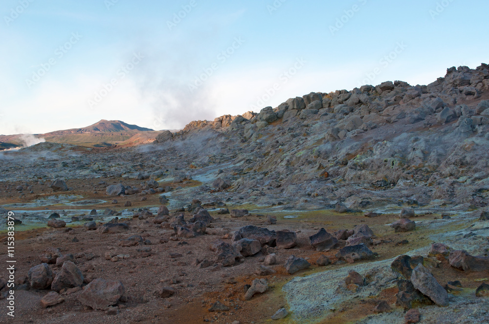 Islanda: le sorgenti termali e solforiche di Hverir, nella regione di Myvatn, il 28 agosto 2012