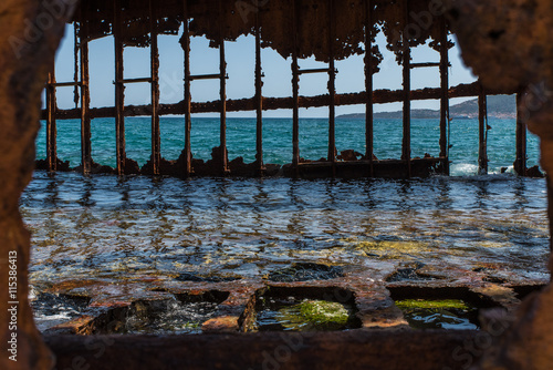 Inside Dimitrios' shipwreck