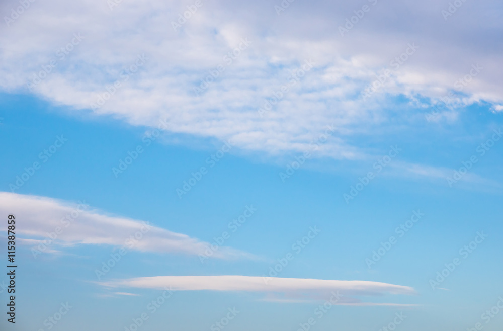Obraz premium abstract background with bokeh defocused beautiful flame clouds in the sky