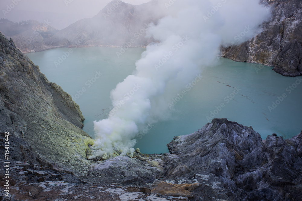 Fototapeta premium Kawah Ijen Volcano in East Java , Indonesia