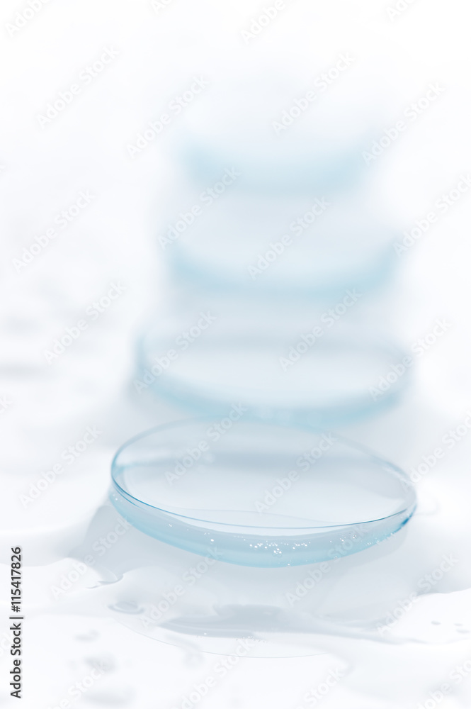 Wet contact lenses Wet contact lenses