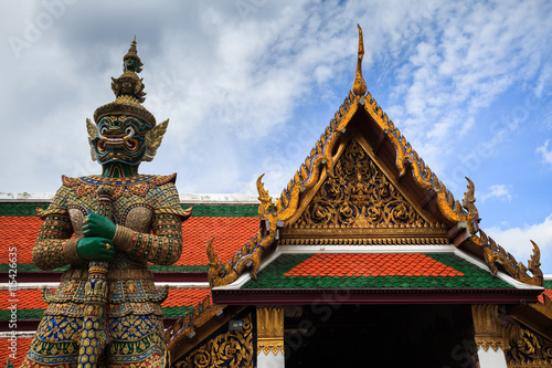 Giant in Wat Phra Kaew.