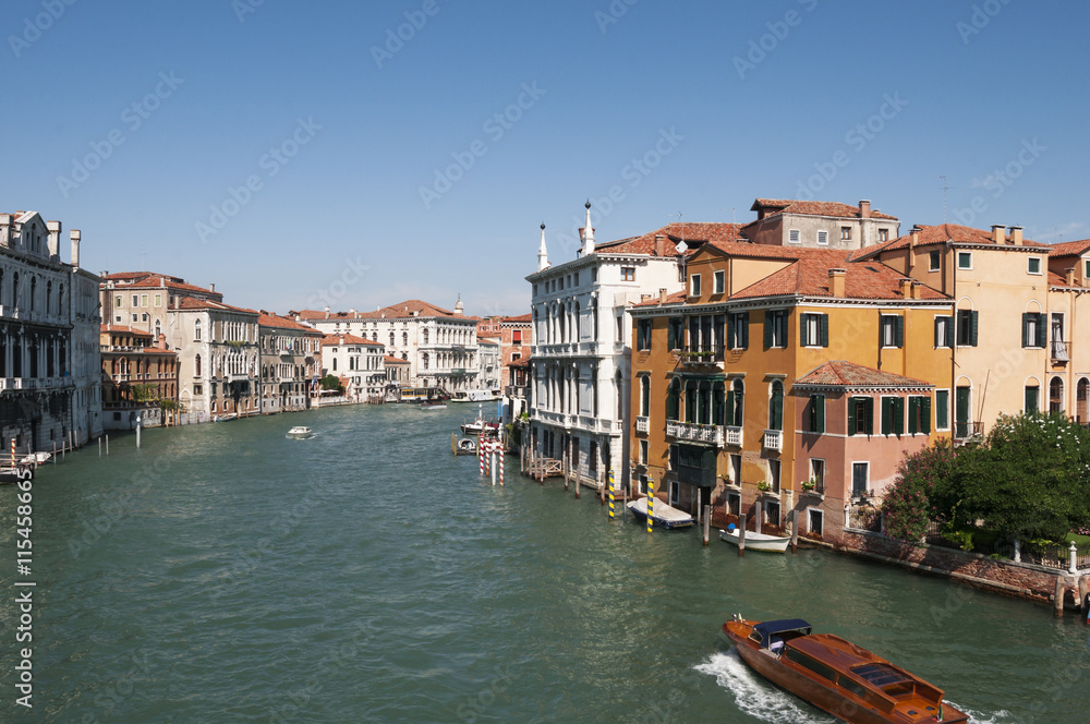 Venedig / Touristisches Reiseziel, Stadtansicht von Venedig in Italien.