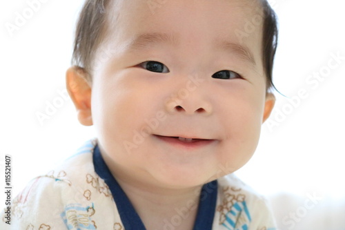 赤ちゃん笑顔
