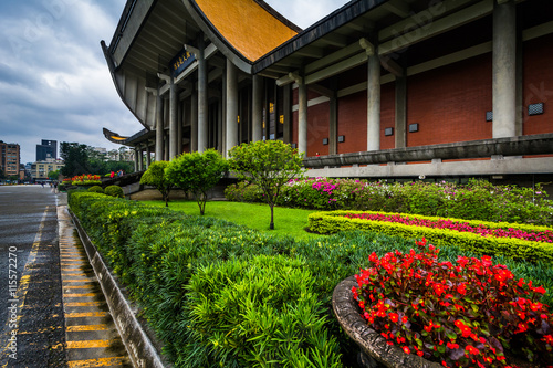 Gardens outside the National Sun Yat-sen Memorial Hall in the Xi © jonbilous