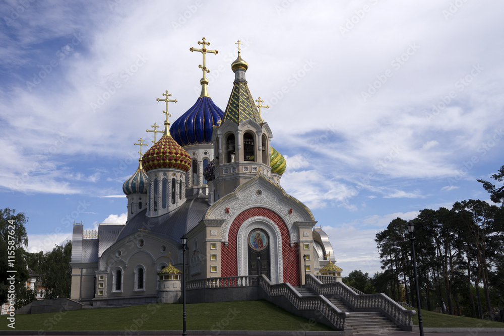 Церковь ([храм) Игоря  Черниговского в Переделкино. Патриаршее подворье.