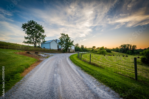 Dirt road and farm at sunset, near Jefferson in rural York Count