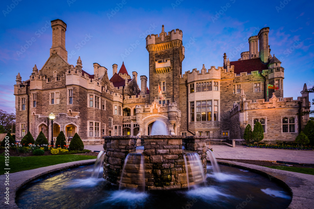 Fountain and Casa Loma at twilight, in Midtown Toronto, Ontario. Fountain and Casa Loma at twilight, in Midtown Toronto, Ontario.