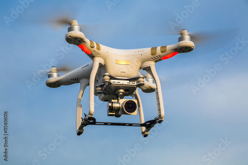 digital, unmanned quadrocopter