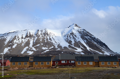 Obraz na płótnie ny alesung in the svalbard island near north pole w salonie