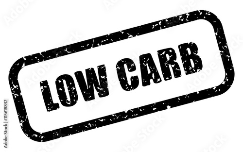 Stempel: LOW CARB – Vektor, grunge, schwarz-weiß, schräg, freigestellt 