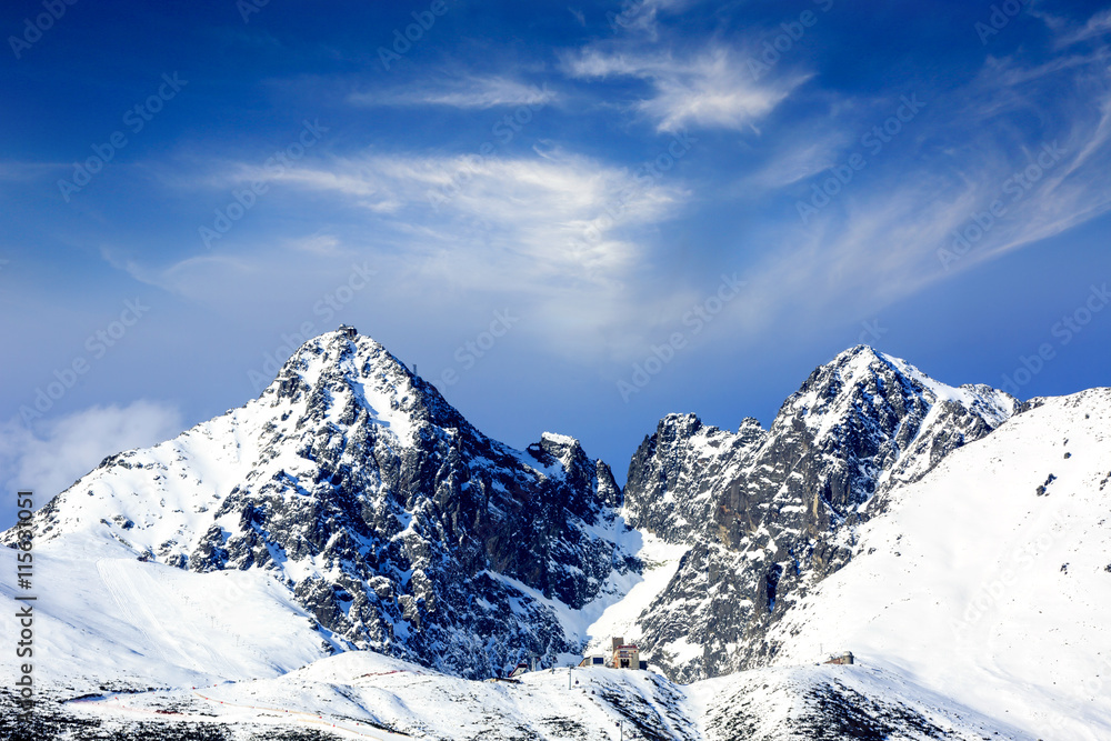 Obraz premium winter mountain scene
