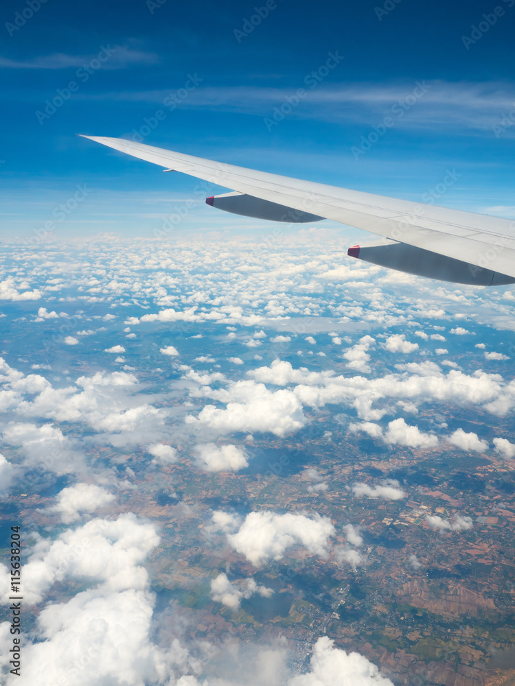 Fototapeta premium aircraft wing with beautiful view.