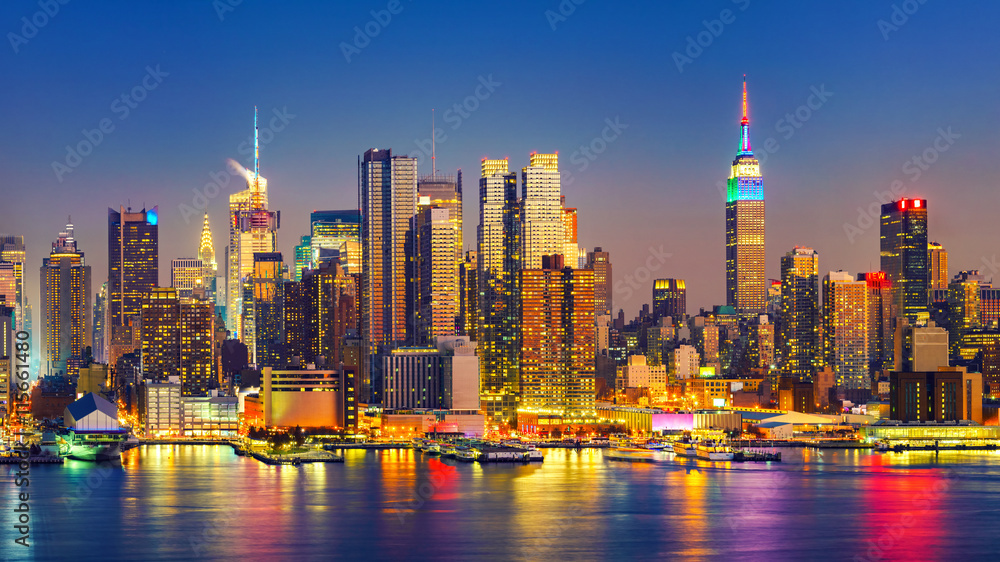 View on Manhattan at night, New York, USA