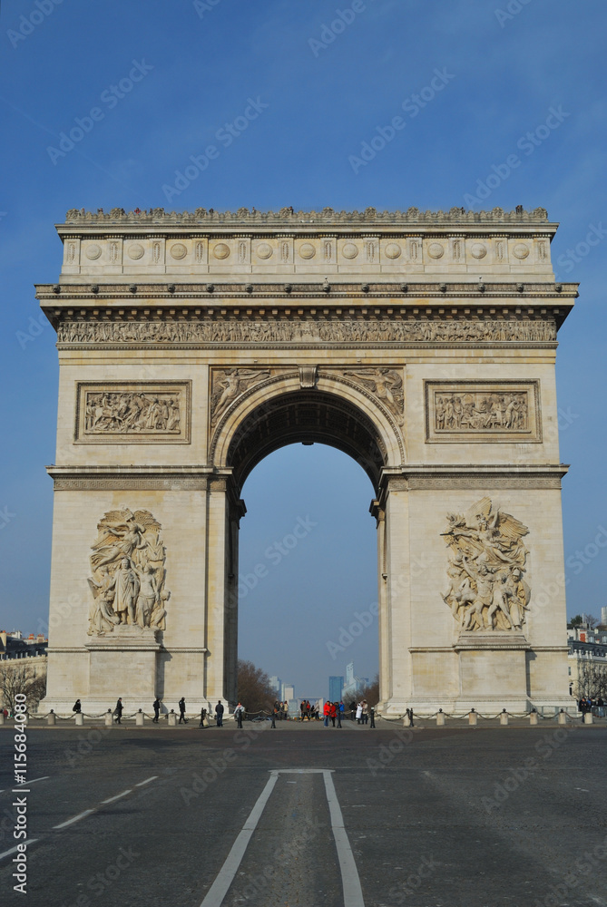 Arc de triomphe de l’Etoile à Paris – Triumphal arch in Paris, France