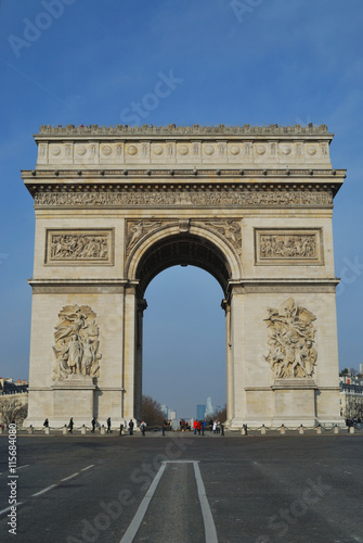 Arc de triomphe de l’Etoile à Paris – Triumphal arch in Paris, France © PlanetEarthPictures