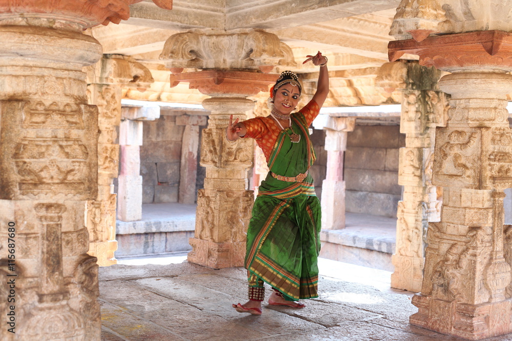 Φωτογραφία kuchipudi is one of the classical dance forms of india,from the state of andhra pradesh