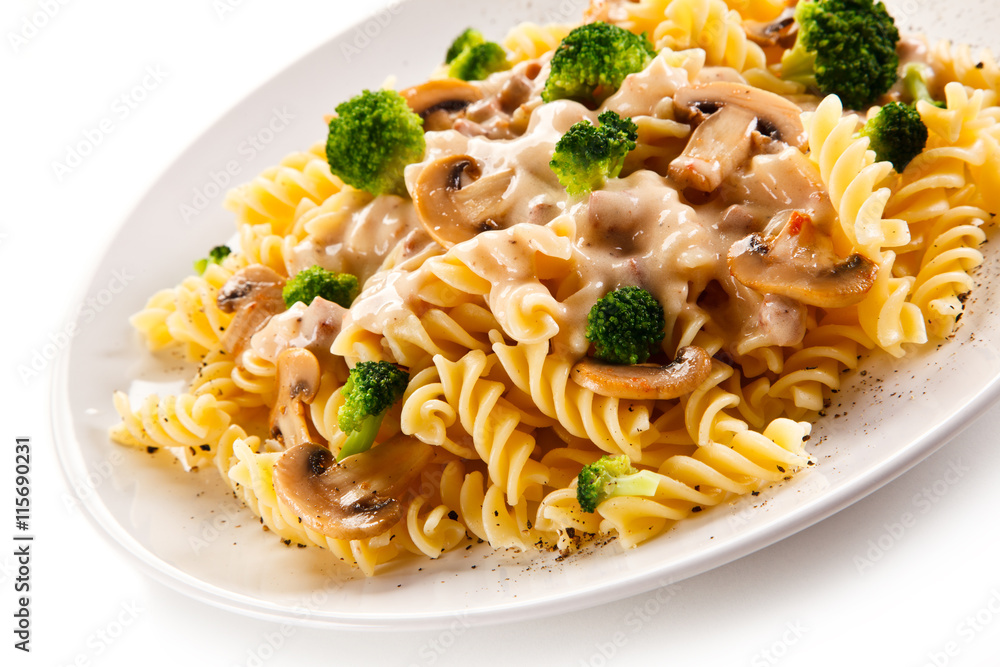 Fusilli pasta with champignons and sauce 