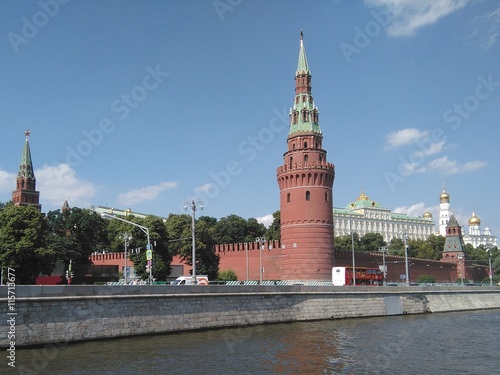 les remparts du Kremlin et la Moscova