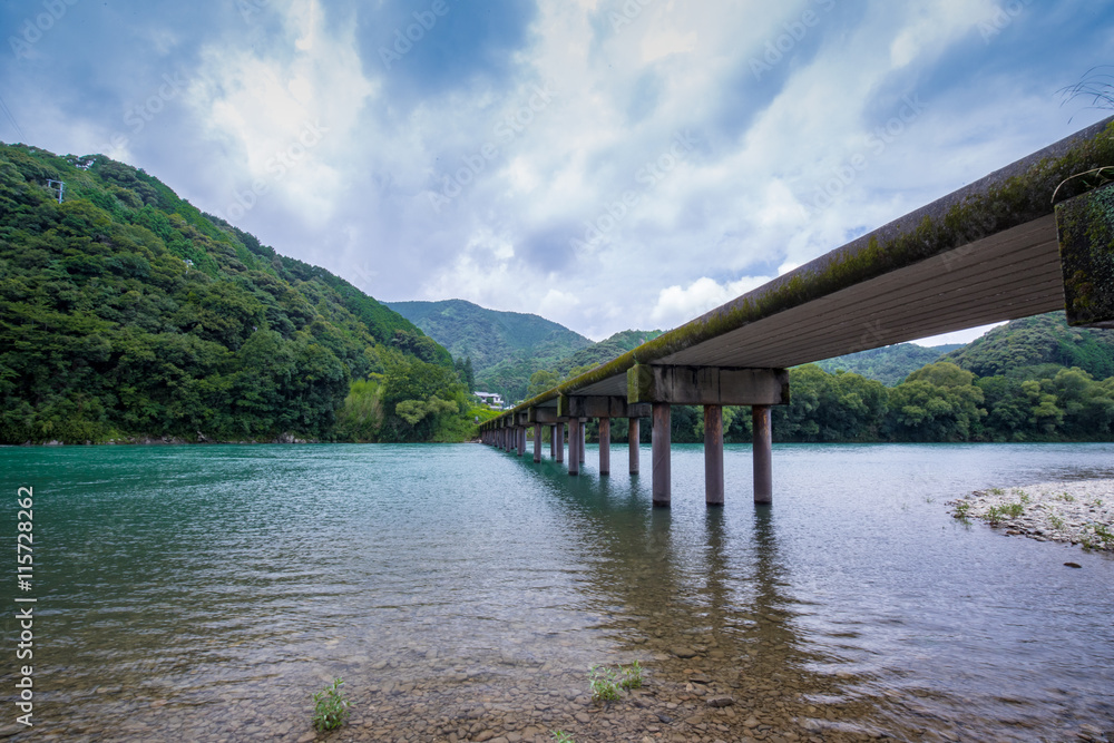 勝間沈下橋(高知県四万十川) 勝間沈下橋(高知県四万十川)