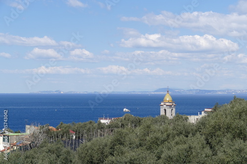 Kirche mit Meer