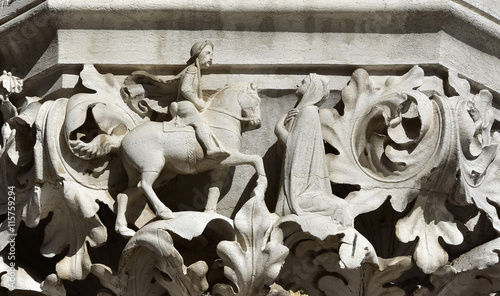 Fotografie Medieval scene with cavalier and lady, from Doge palace ancient capital, in St M
