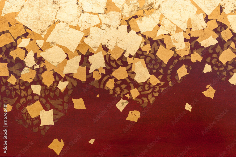 Naklejka premium The gold leaf on wood for the background and textures. Thai styl