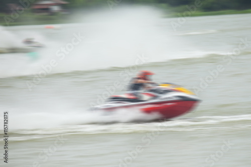 action blur jet ski  © emodpk