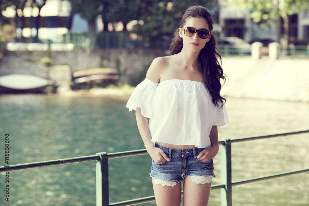 Obraz premium Summer girl portrait