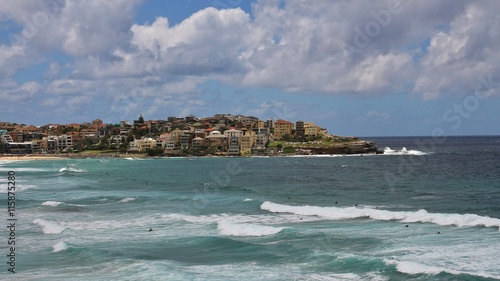 Big waves at Bondi Beach, Sydney © u.perreten