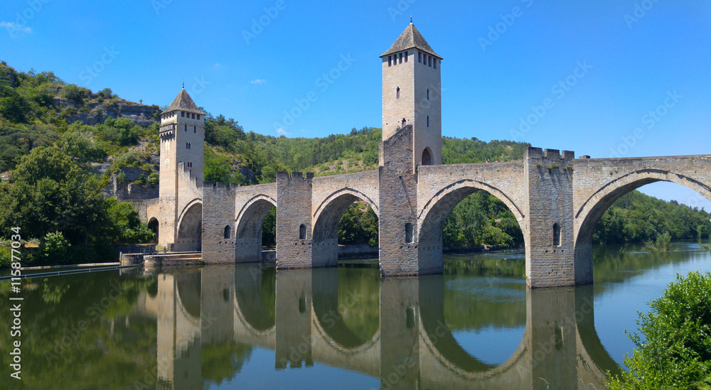 Pont Valentré-Cahors