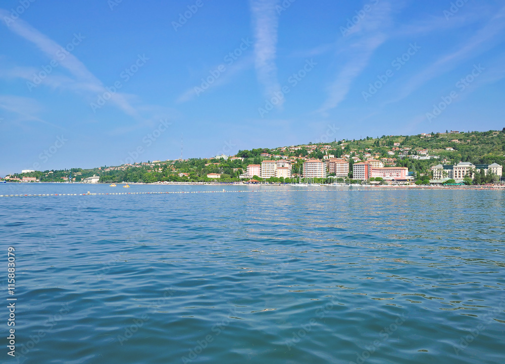 das beliebte Seebad Portoroz an der Adria in Slowenien