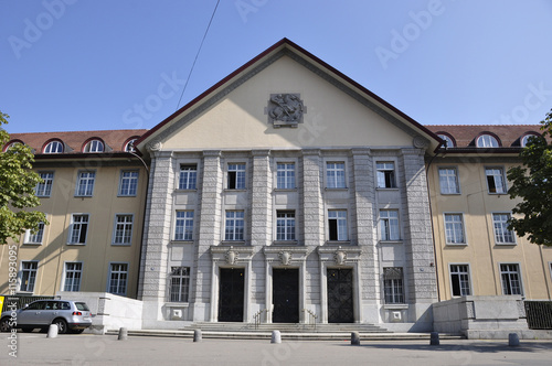 Das Bezirksgericht in Zürich hat viel zu tun mit Drogenhändlern und Kleinkriminellen © gmcphotopress